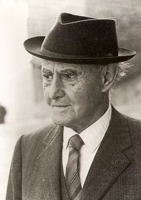 Friend: Josep Vicenç Foix