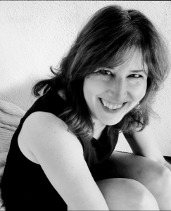 Wife: Laurie Winer