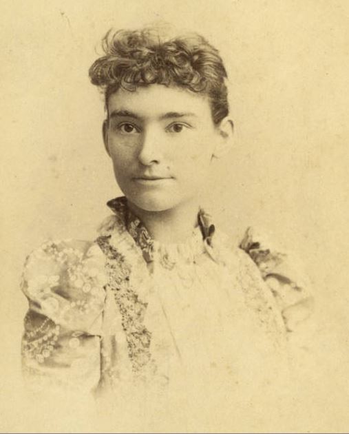 Daughter: Pauline Van de Graaff Orr
