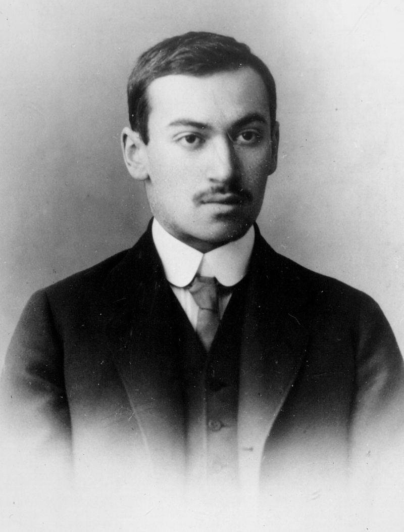 Friend: Yakov Frenkel
