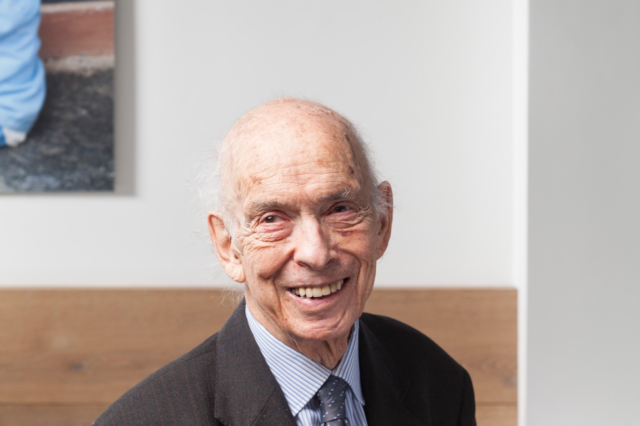 colleague: Claus Moser