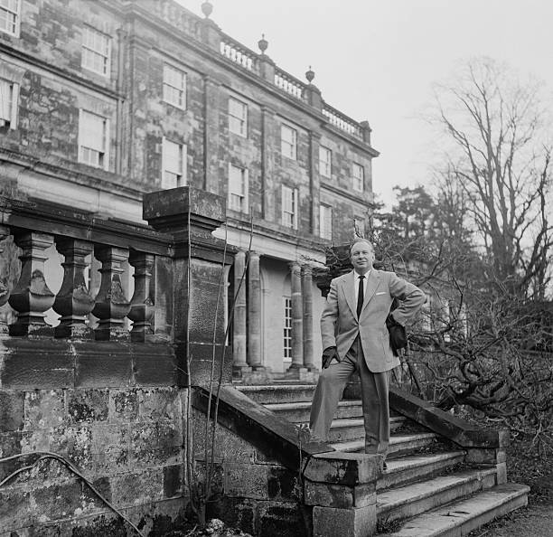 Gallery of L. Hubbard