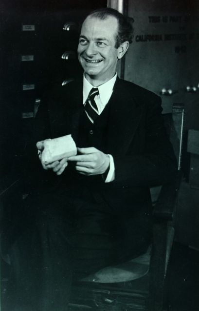 Gallery of Linus Pauling