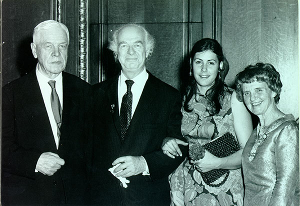 Gallery of Linus Pauling