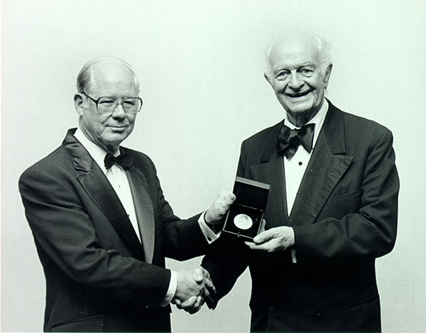Gallery of Linus Pauling