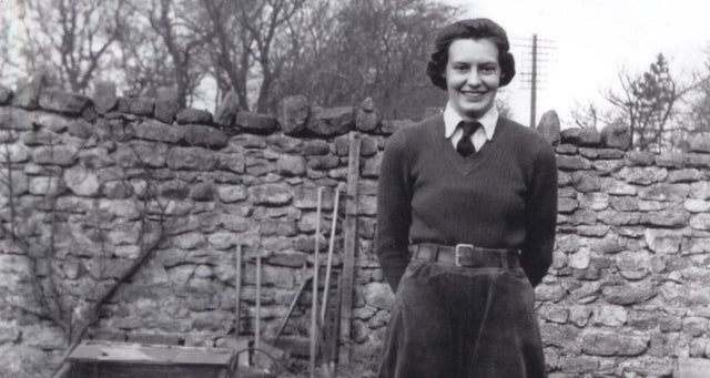 Mother: Barbara Holmes