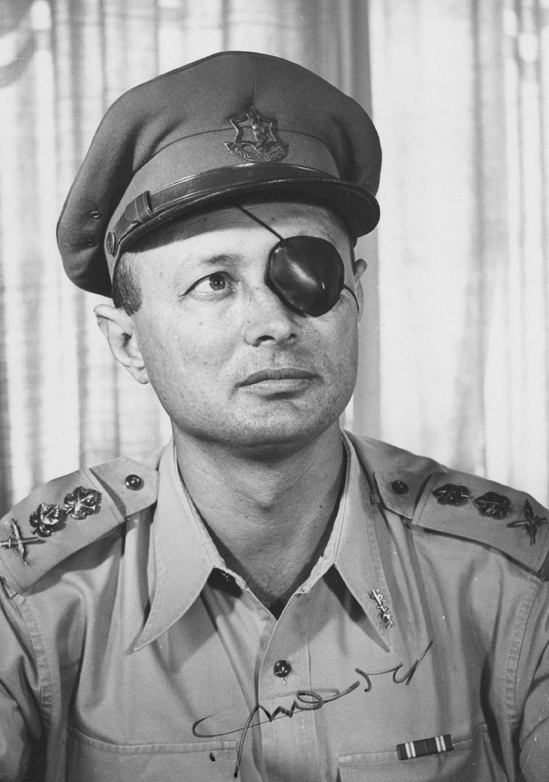 Collegue : Moshe Dayan