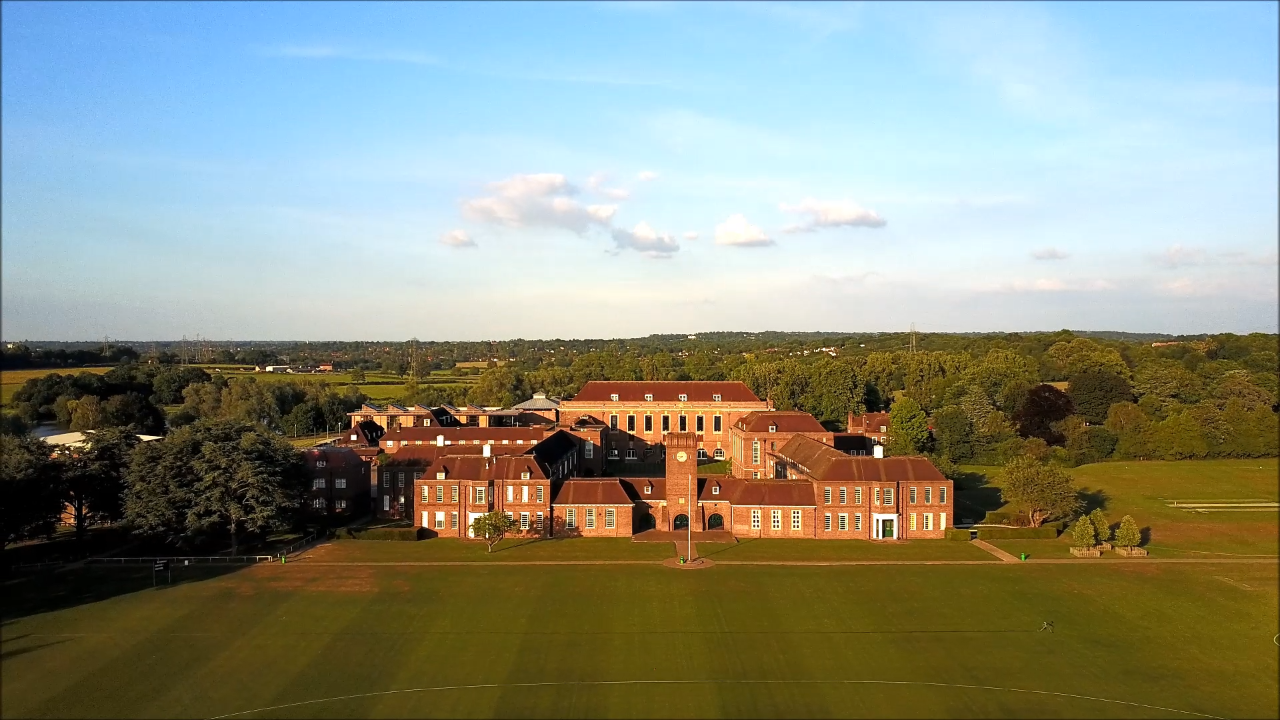 Education period of Vaughan Wilkins in Merchant Taylors\' School