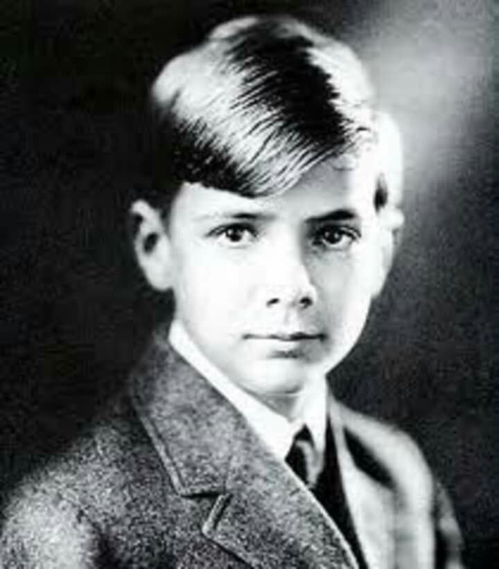 Gallery of Howard Hughes