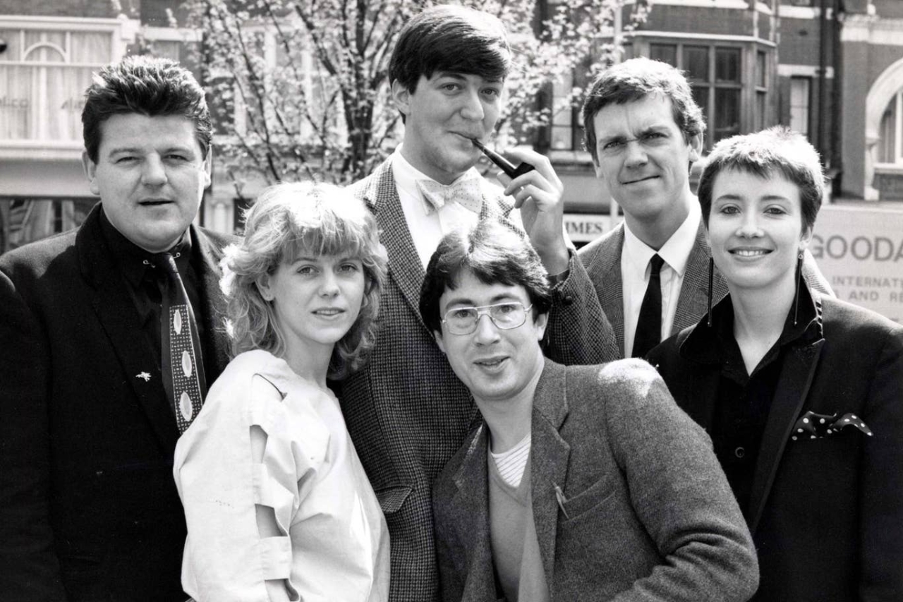 Education period of Stephen Fry in Queens\' College
