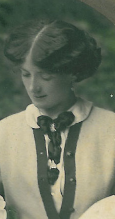 Mother: Christina Winifred Firth