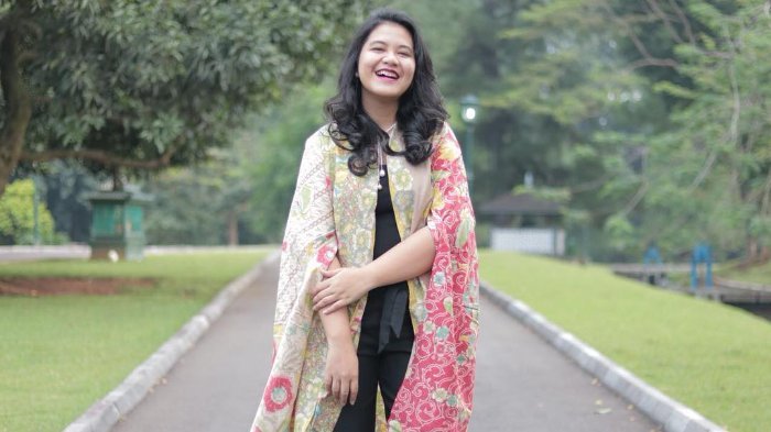 Daughter: Kahiyang Ayu