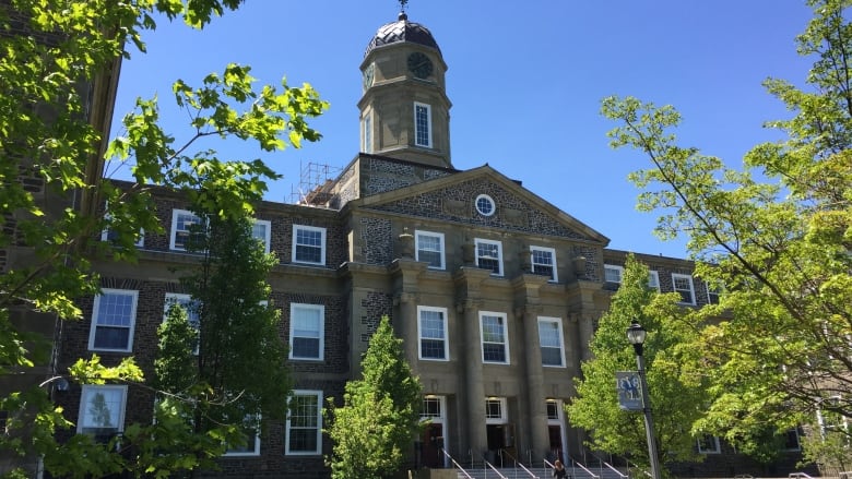 Education period of John Wainwright in Dalhousie University