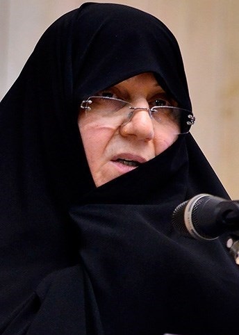 Wife: Mansoureh Khojasteh Bagherzadeh