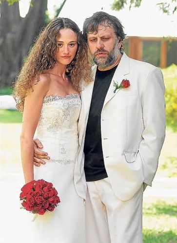 ex-spouse: Analía Hounie