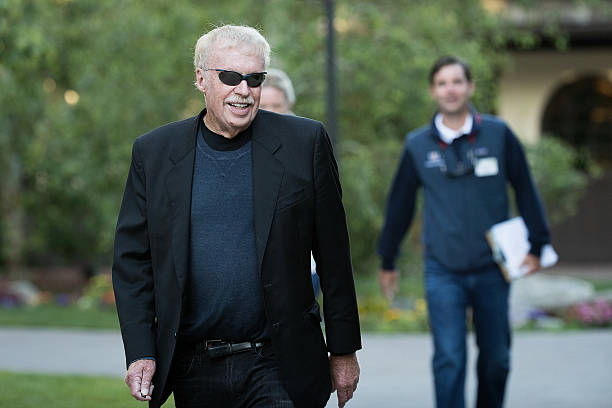 Gallery of Phil Knight