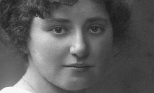 Mother: Paula Stern