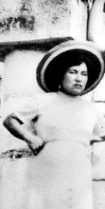 ex-spouse: Hilda Gadea