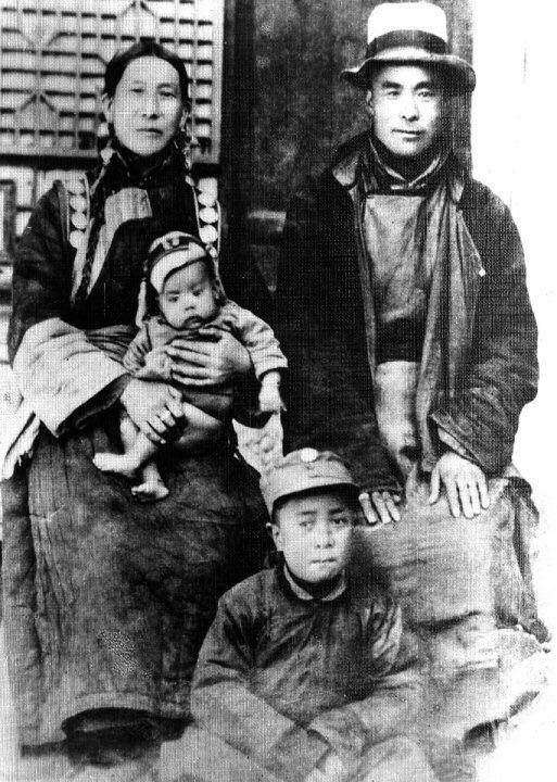 Father: Choekyong Tsering 