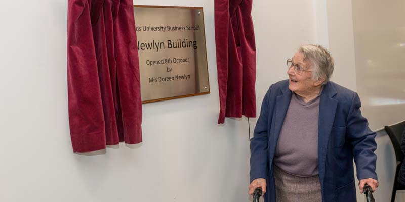 Wife: Doreen Newlyn 