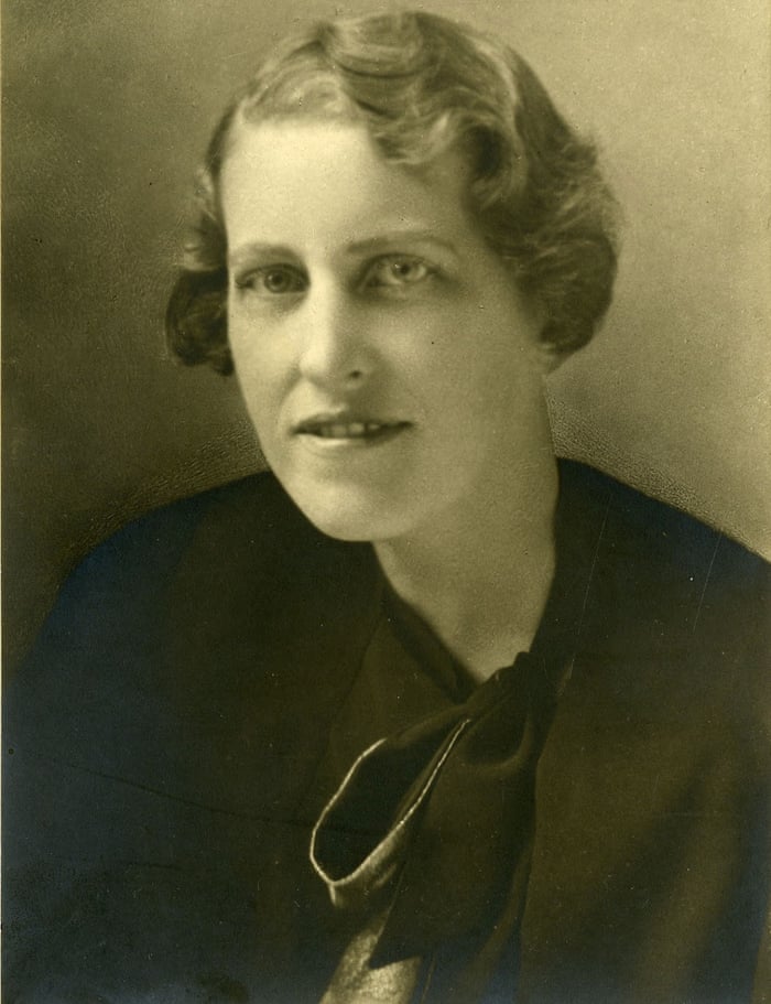 Gallery of Winifred Holtby
