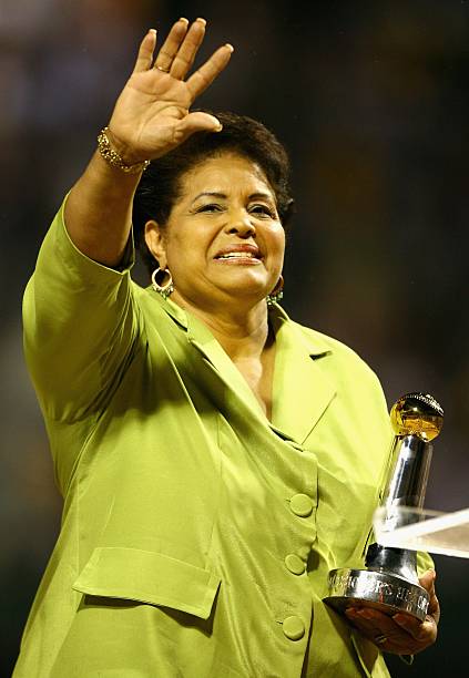 Spouse: Vera Cristina Zabala 