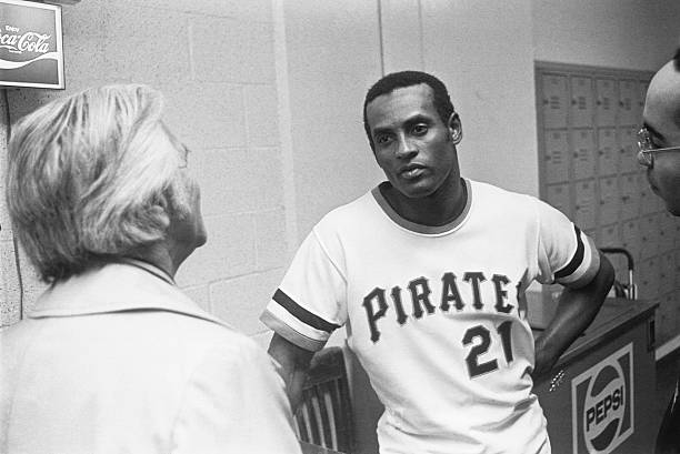 Gallery of Roberto Clemente