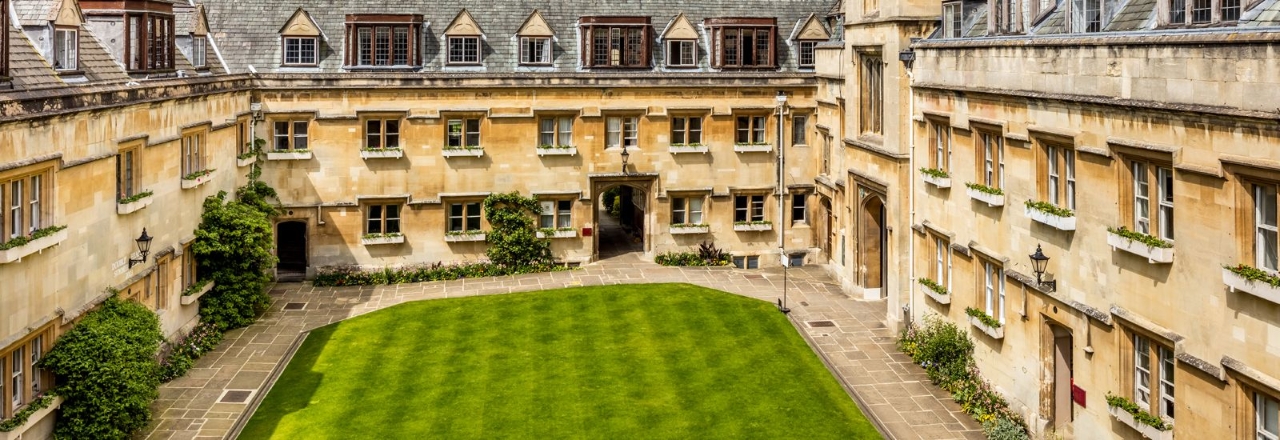 Education period of Ed Victor in Pembroke College