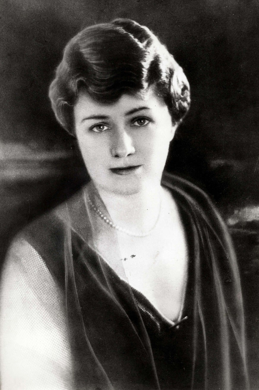 Mother: Alice Warfield