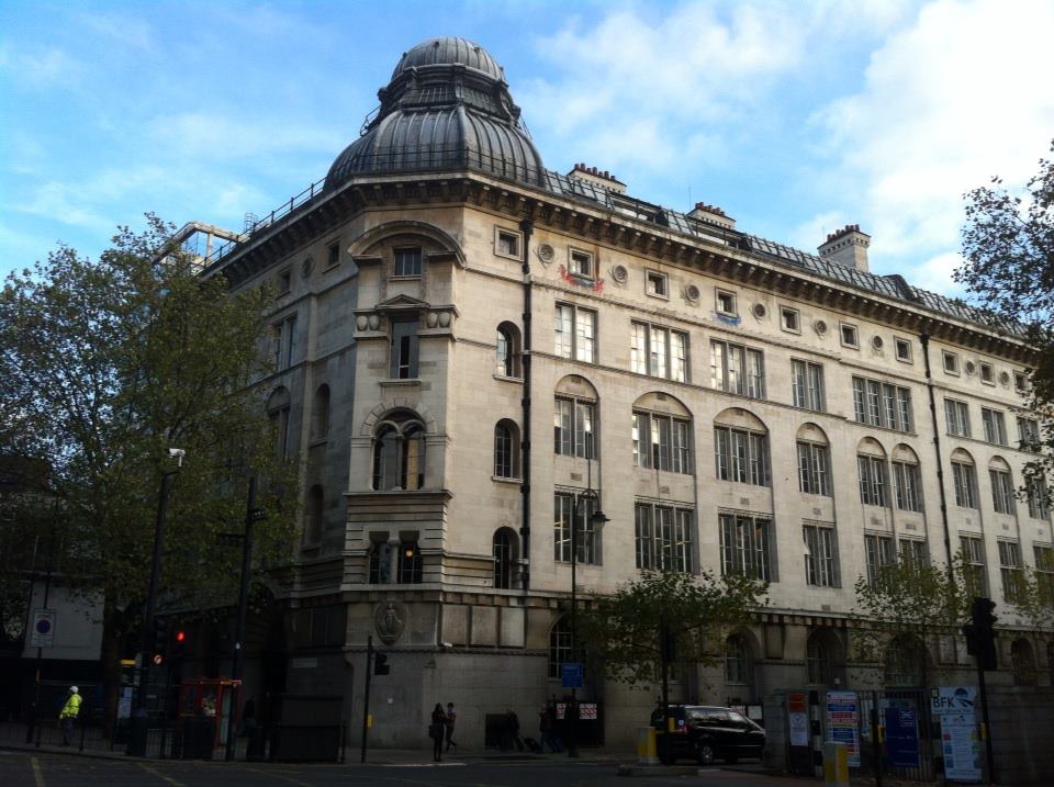 Education period of Bill Reid in Central School of Art and Design