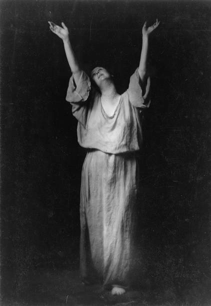 Gallery of Isadora Duncan