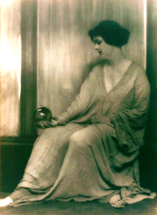 Gallery of Isadora Duncan