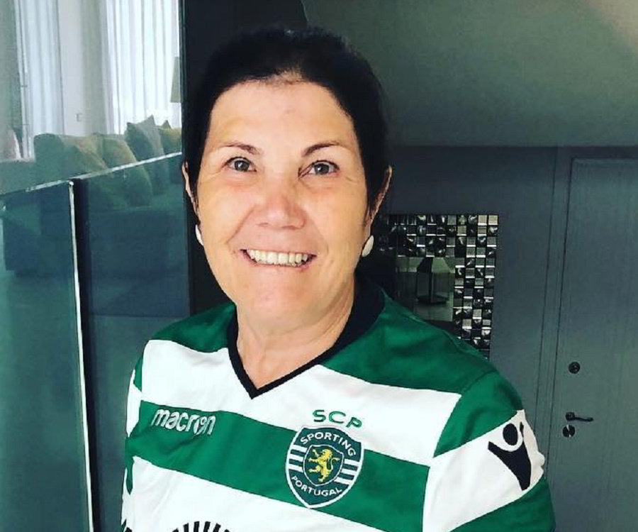Mother: Maria Dolores dos Santos Aveiro