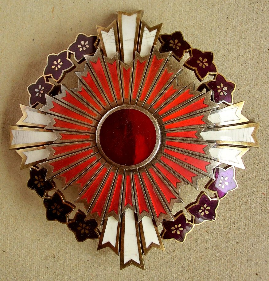 Order of the Paulownia Flowers