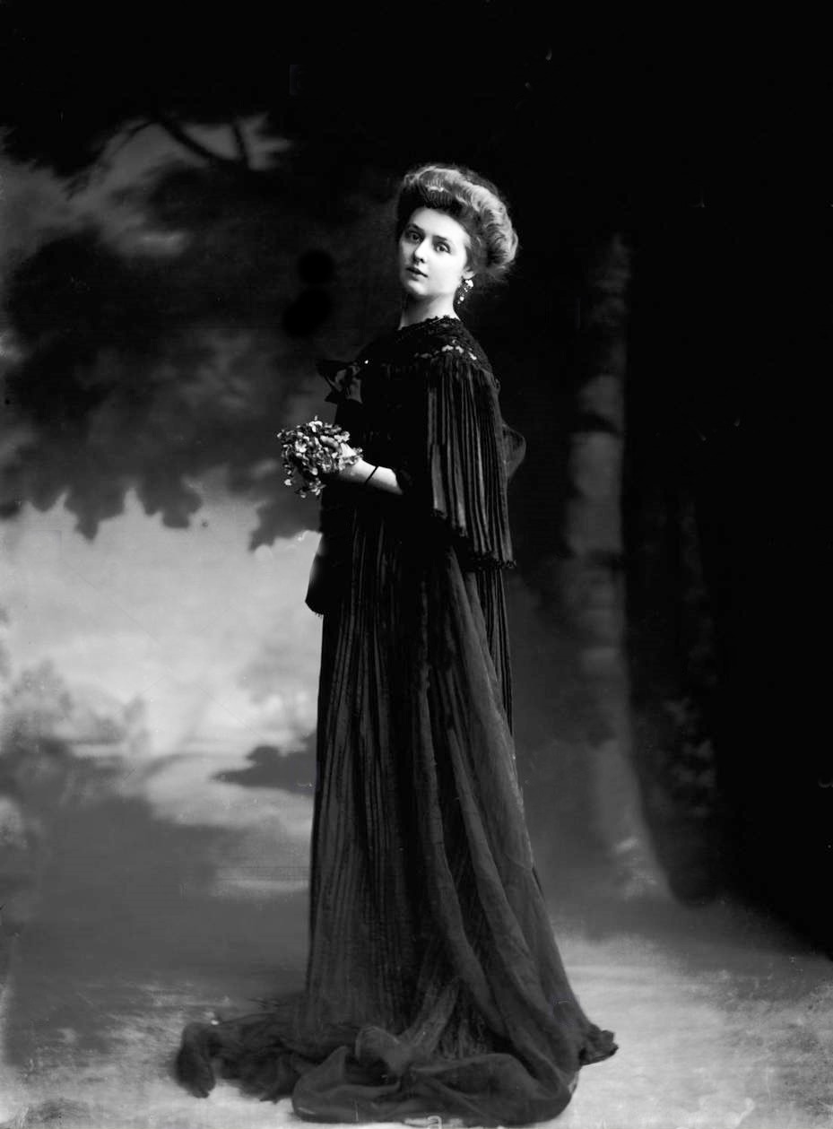 Gallery of Renée Vivien