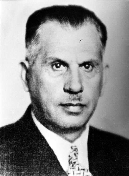 Friend: Kâzım Özalp