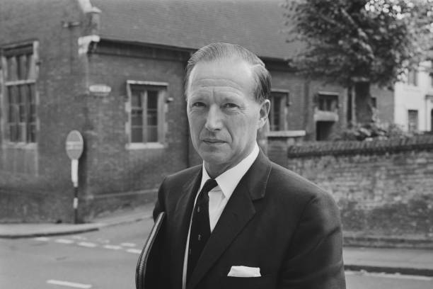 Gallery of Peter Carter-Ruck