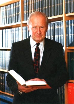 Gallery of Peter Carter-Ruck