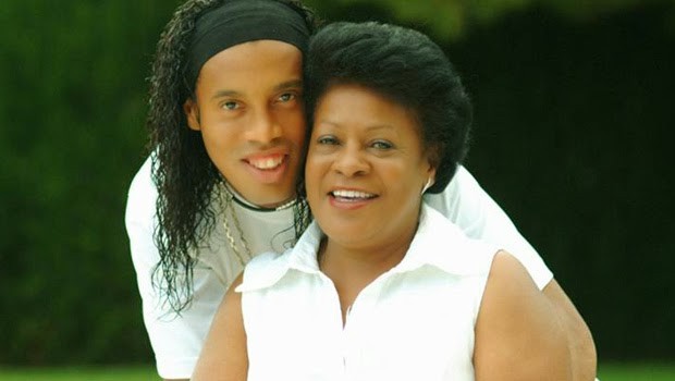 Mother: Miguelina Elói Assis dos Santos
