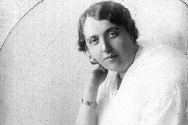 Wife: Bertha Yakovlevna Arä