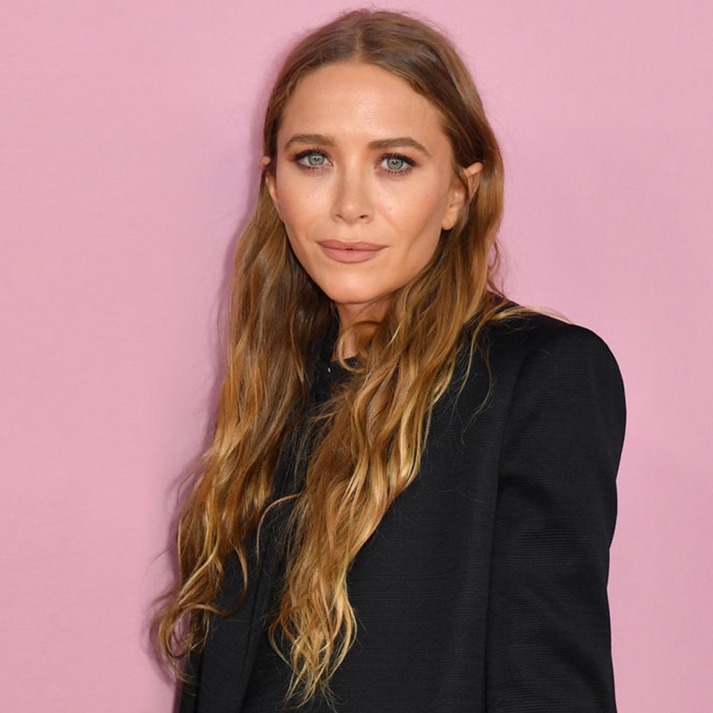 Sister: Mary-Kate Olsen
