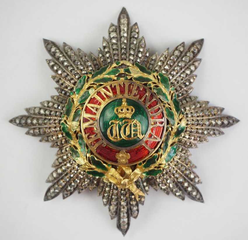 Order of the Oak Crown