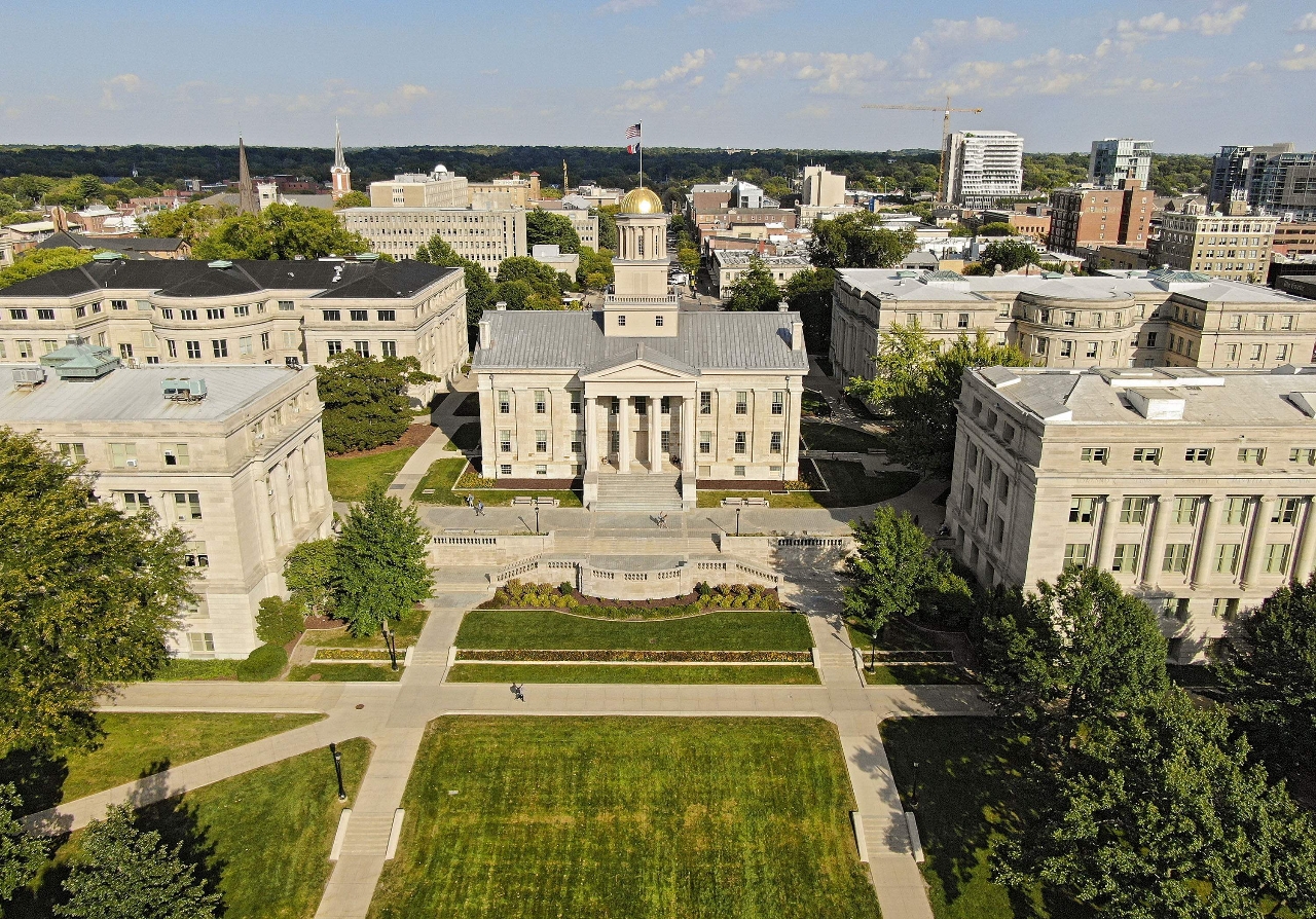 Education period of Russell Jones in University of Iowa