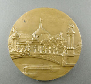 City's gold medal of Paris