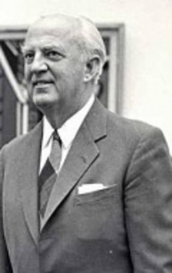 Spouse: Niels Onstad