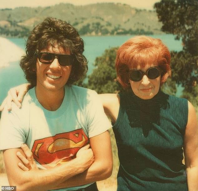 Mother: Muriel Shandling