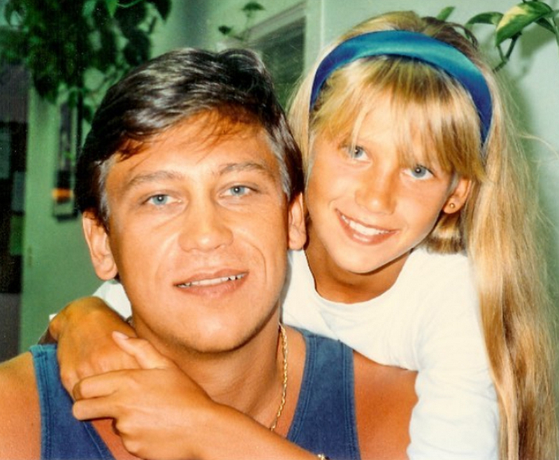 Father: Sergei Kournikov