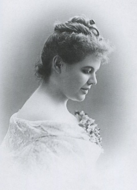 Wife: Nadezhda Brusilova-Zhelikhova 