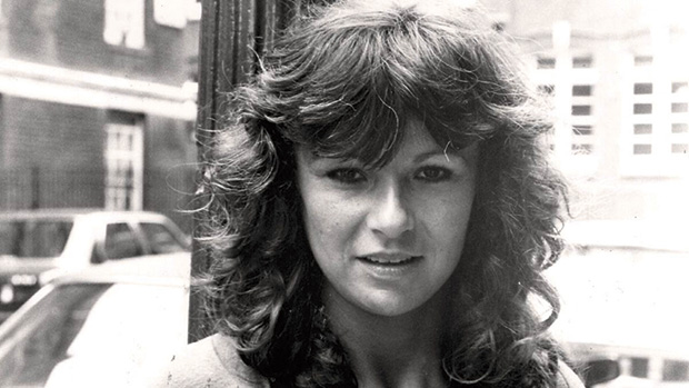 Education period of Julie Walters in Manchester Metropolitan University