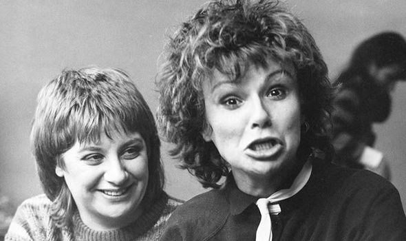Education period of Julie Walters in Manchester Metropolitan University